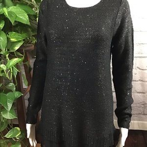 Soft & cozy black sequined stretch knit medium top